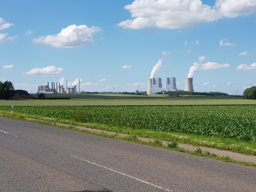 Bild Panorama mit Kraftwerken