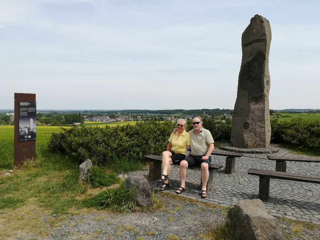 Bild 01_Mathiassaeule